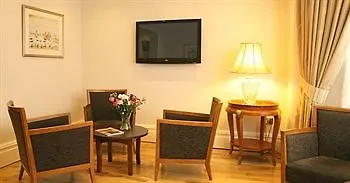 The Redstone Guest house 5*