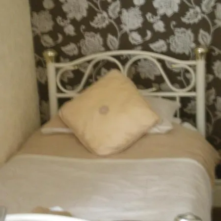 The Hotel 2*