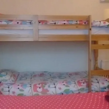 Guest house Meland 2*