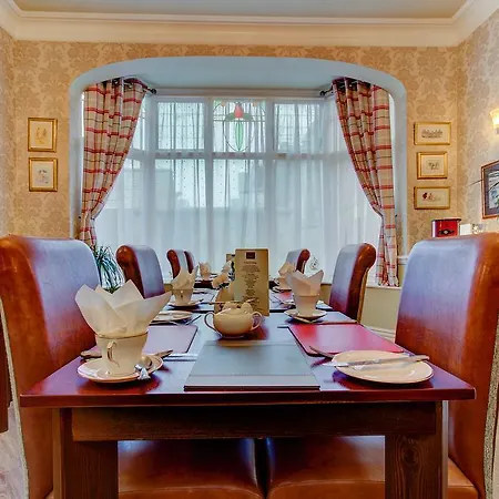 North Crest 4* Blackpool