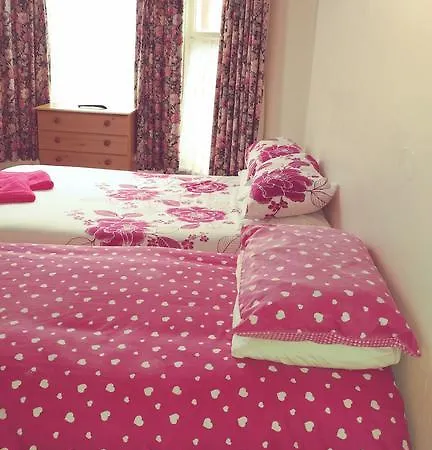 Guest house The Woodley 2*