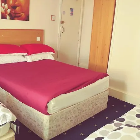 The Woodley Guest house