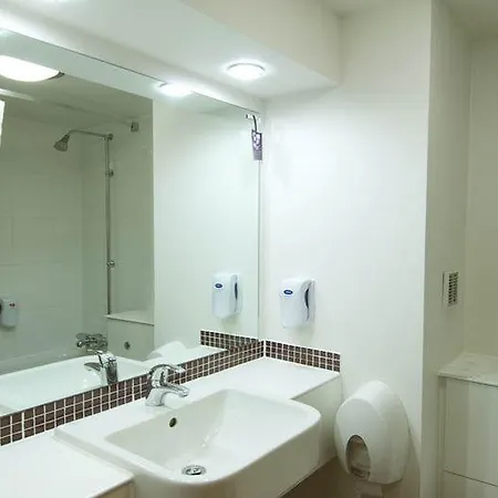 Premier Hotel 3*