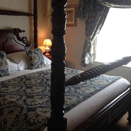 The Old Coach House Pensionat 4*
