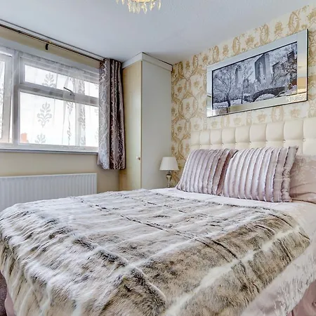 Beachcliffe Apartment *