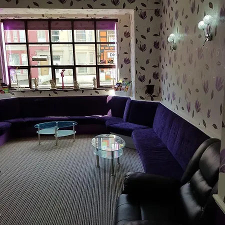 Bed & Breakfast The Trentham Hotel 3*