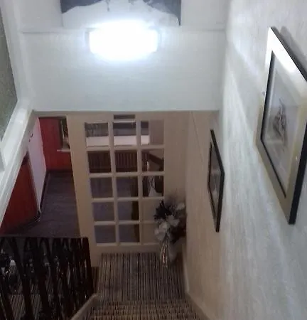 Otel Elmfield