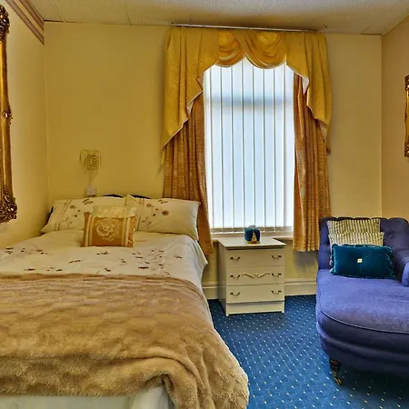 Bed & Breakfast Falklands Blackpool