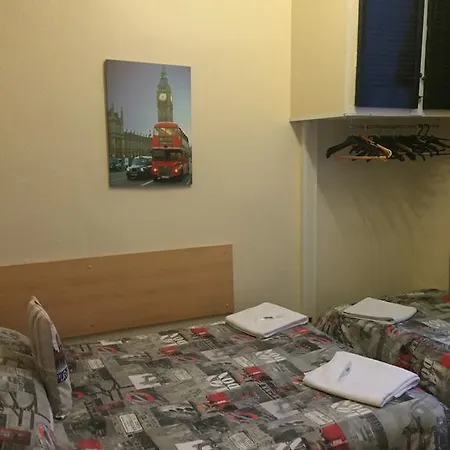 Guest house Trevaslodge - Families Only Blackpool