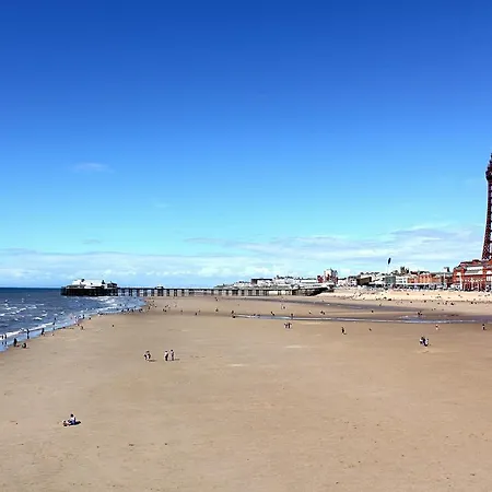 Royal Carlton 3* Blackpool