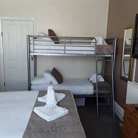 Lyndawn 3* Blackpool