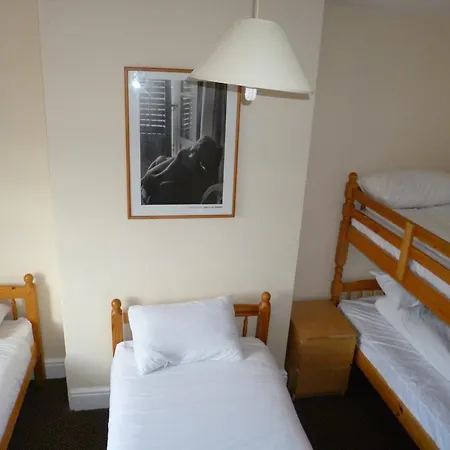 The Lark Bed & Breakfast Blackpool