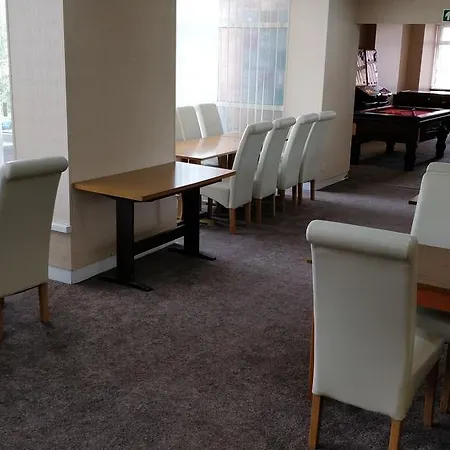 Kingsway 3*