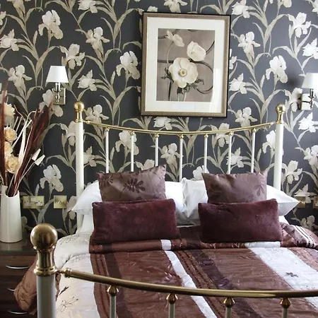 The Edenfield Apartment *