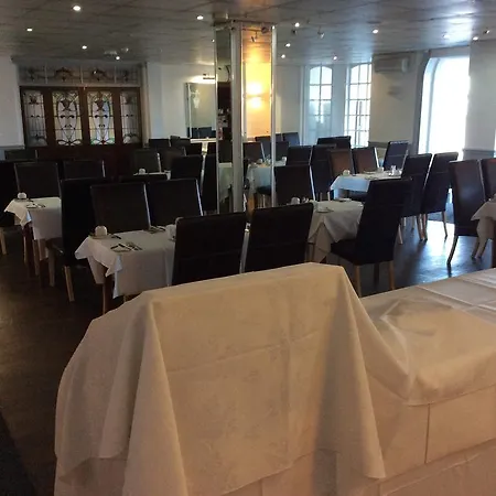 Hotel Stretton 3*