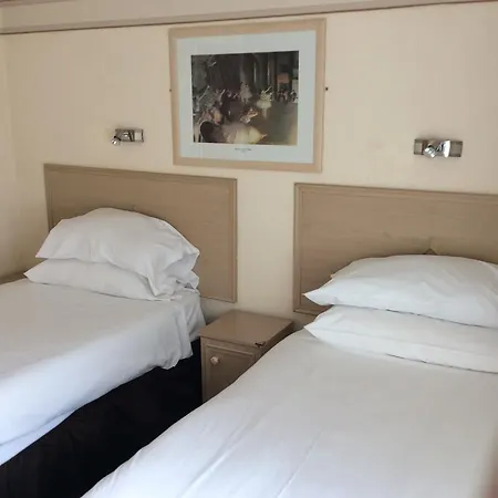Hotel Stretton 3*