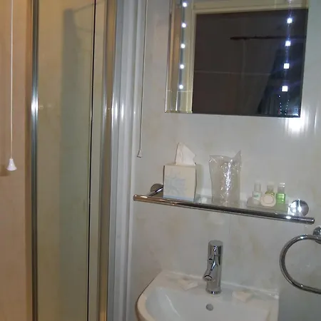 Szálloda Lynbar 4*