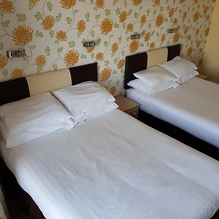 Stretton Hotel