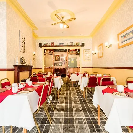 Valdene 3* Blackpool