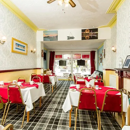 Valdene 3* Blackpool