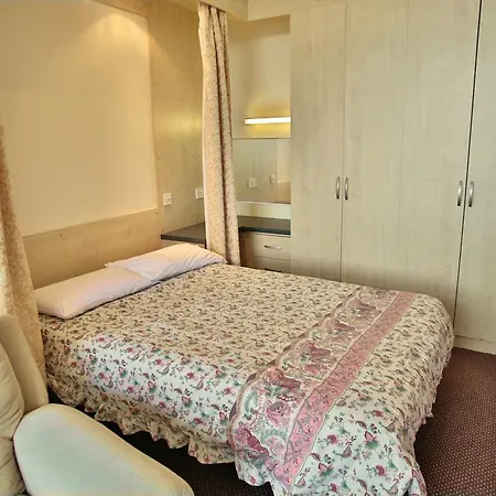 Lynton Apartment Blackpool