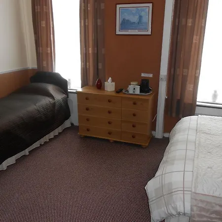 Shirley Heights Bed & Breakfast