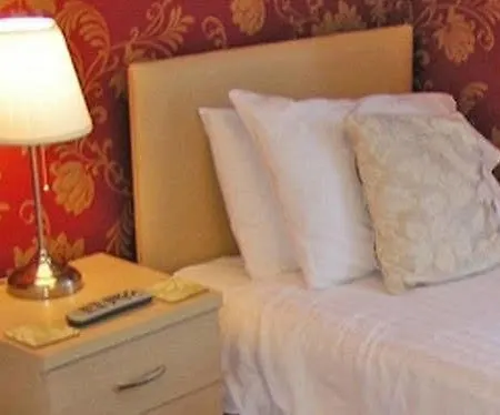 The Montclair 3*