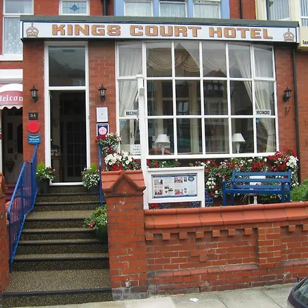 Kings Court Families & Couples 3* Blackpool