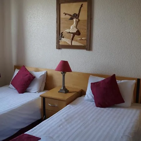 Gainsborough And Bar 3* Blackpool