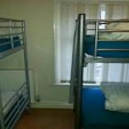 Singleton House 2*