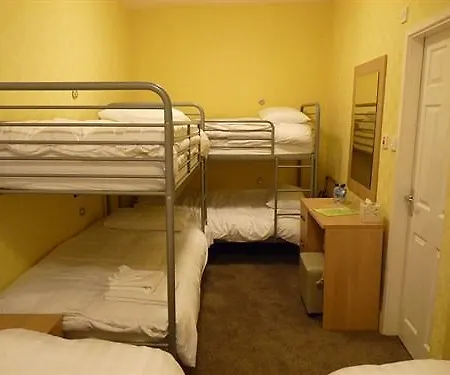 Parkroyal Hotel 4*
