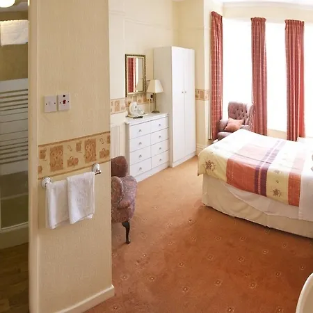 Guest house Brooklands Over 50'S Only 3*