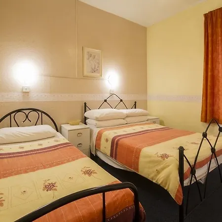 Guest house Brooklands Over 50'S Only 3*
