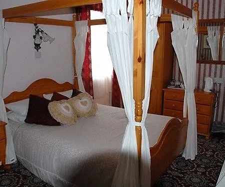 The Derby Guest house 3*