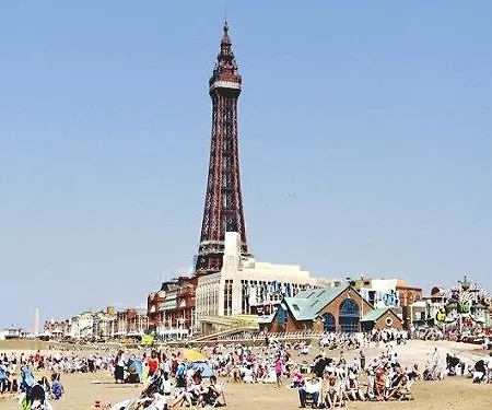 Meland 2* Blackpool