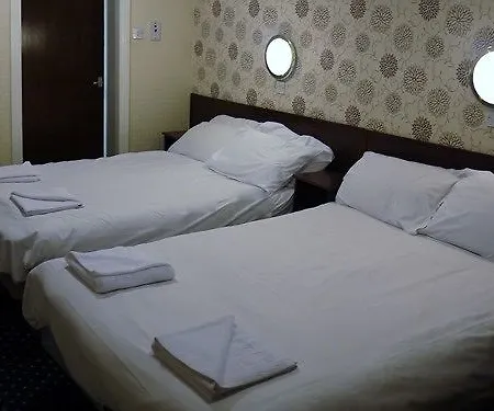 Rose And Отель 3*