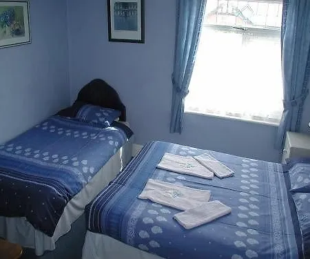 Kings Court Families & Couples Bed & Breakfast Blackpool