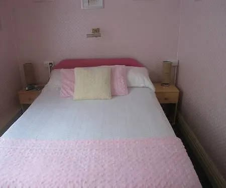 Kings Court Families & Couples Bed & Breakfast