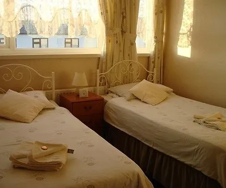 The Sandalwood - Couples Only Bed & Breakfast