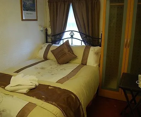 Birch Bed & Breakfast 3*