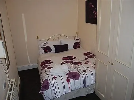 Birch Bed & Breakfast Blackpool