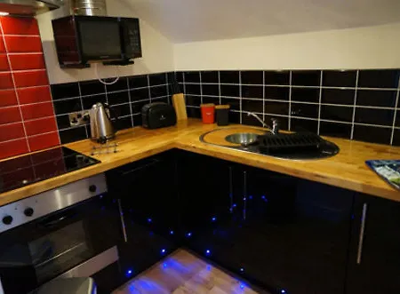 Apartment South *