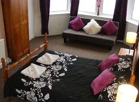 The Belvedere 3* Blackpool