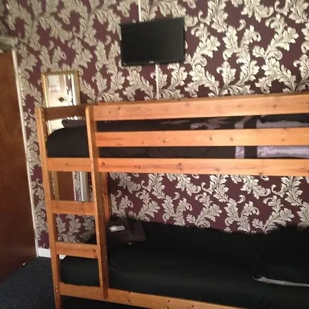 The Rutlands 3* Blackpool