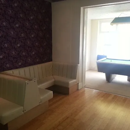 Uk Travel & Hospitality Ltd Ta Canberra Hotel 3*