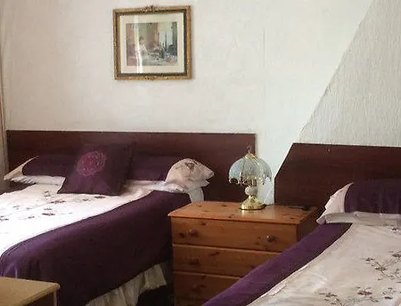 Bed & Breakfast White Blackpool