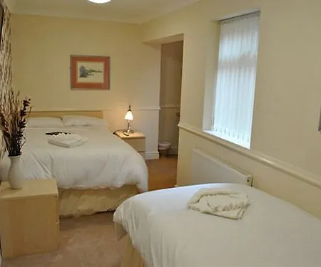 Surrey House Guest house 4*
