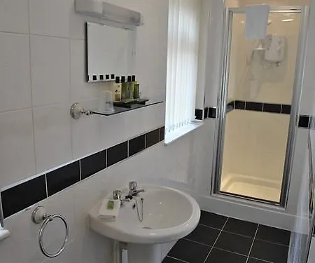 Surrey House 4*