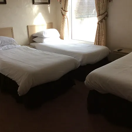 Stretton Hotell 3*