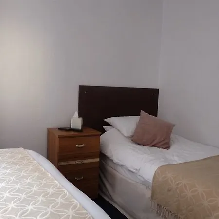 Bed & Breakfast Thorncliffe 3*